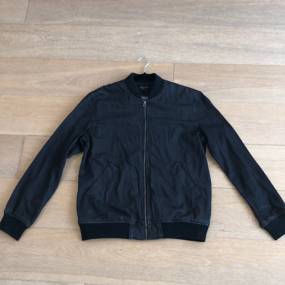 Super lightweight bomber jacket
